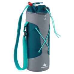 Quechua Housse Isotherme Pour Gourde Randonnée 1,2 à 1,5 Litre Gris/bleu 9 Quechua Housse Isotherme Pour Gourde Randonnée 1,2 à 1,5 Litre Gris/bleu -Camping Fournitures Boutique housse isotherme pour gourde randonnee 12 a 15 litre grisbleu 4